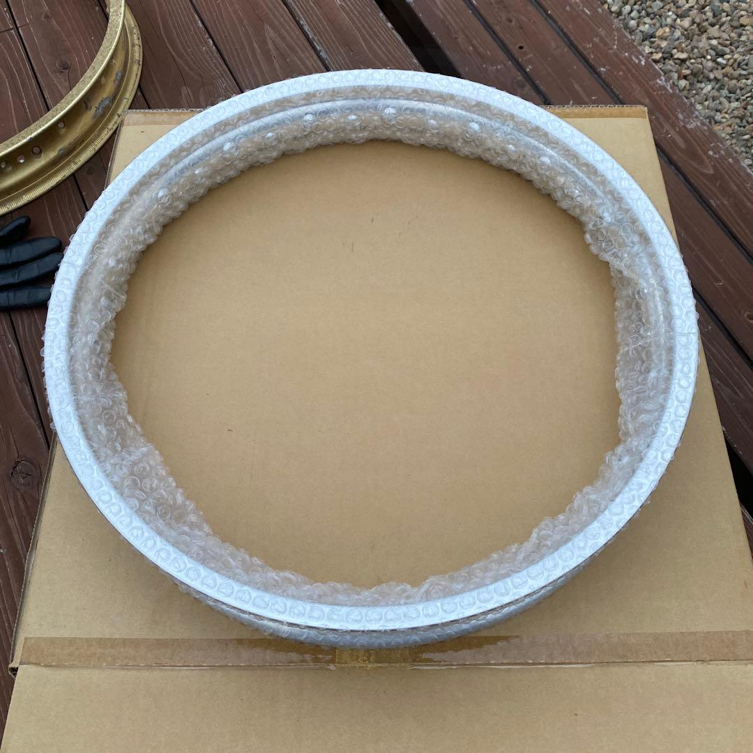 Z-Wheel s16 Rim 18×2.15 TLR200 リアホイール