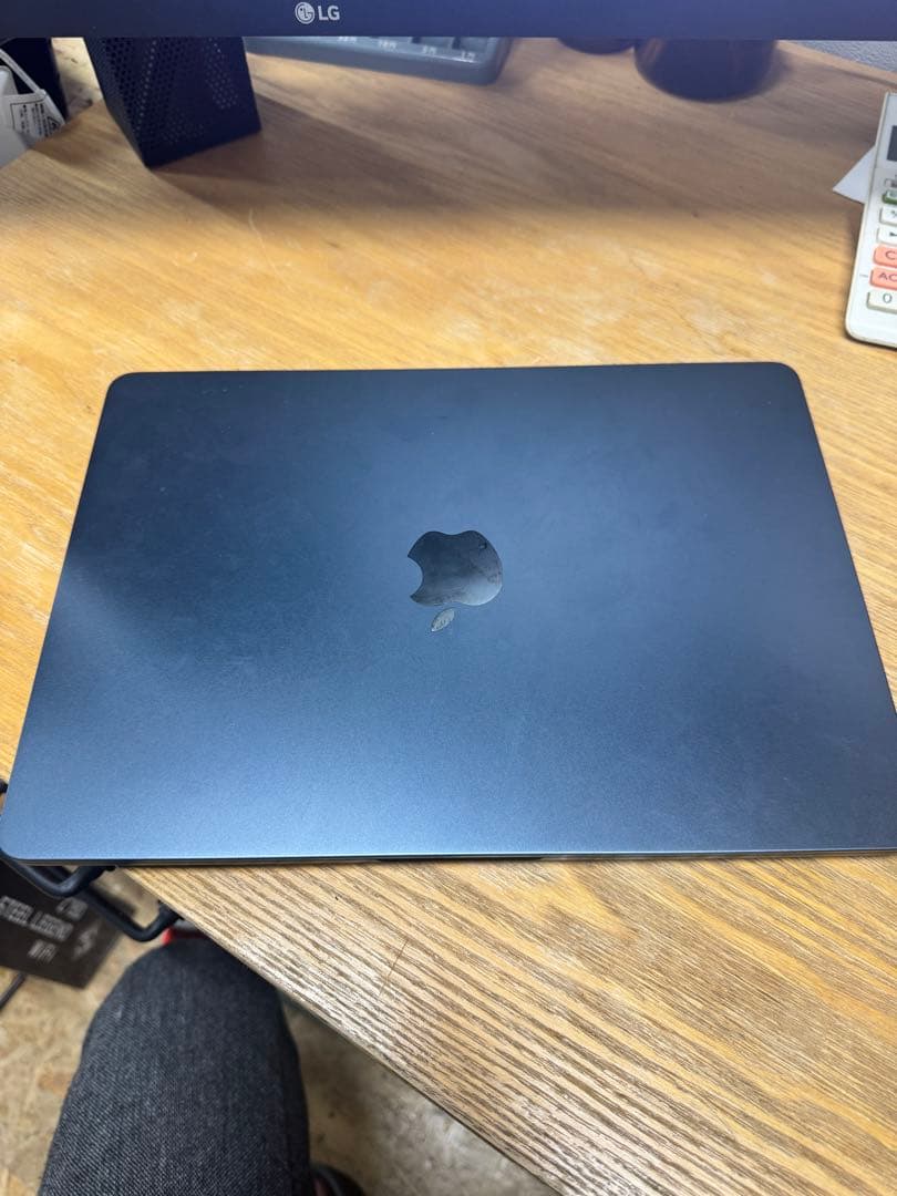 ほぼ未使用Apple MacBook Air (M2, 2022) 16GB