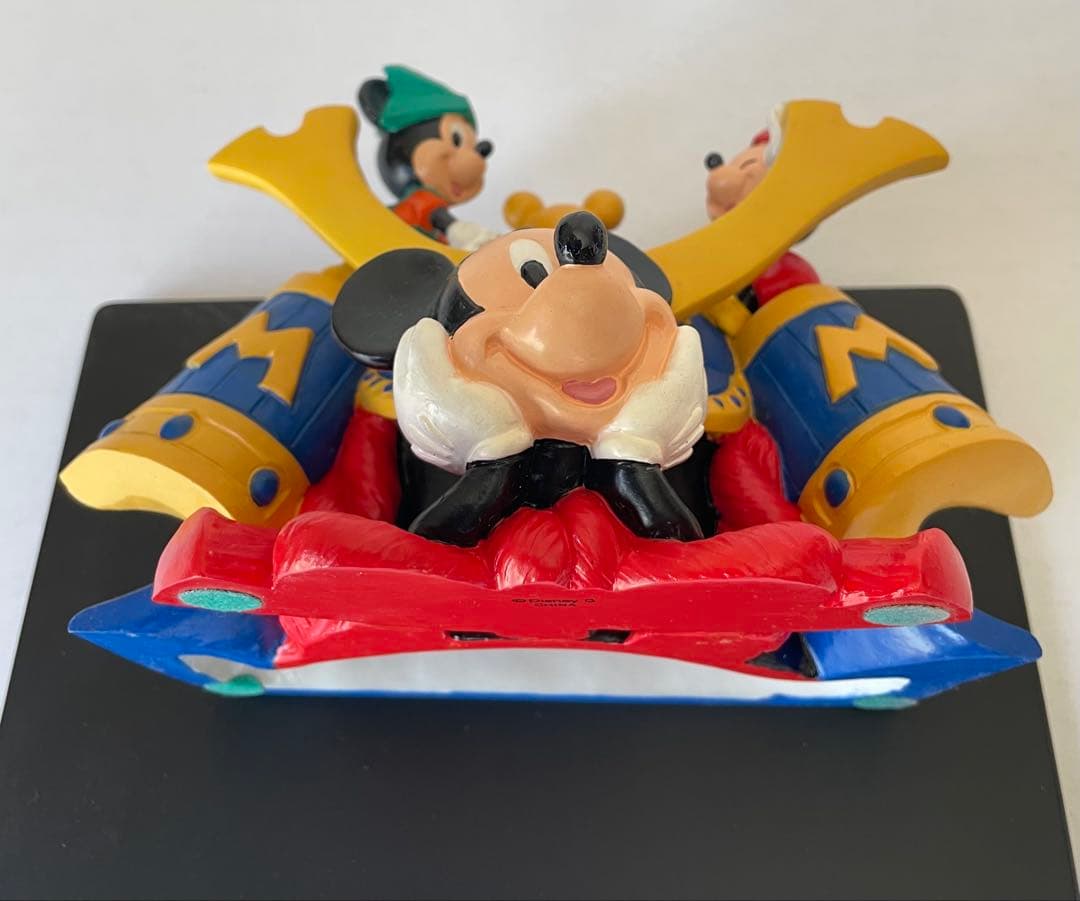 ディズニー　ミッキーマウス五月人形　兜飾り