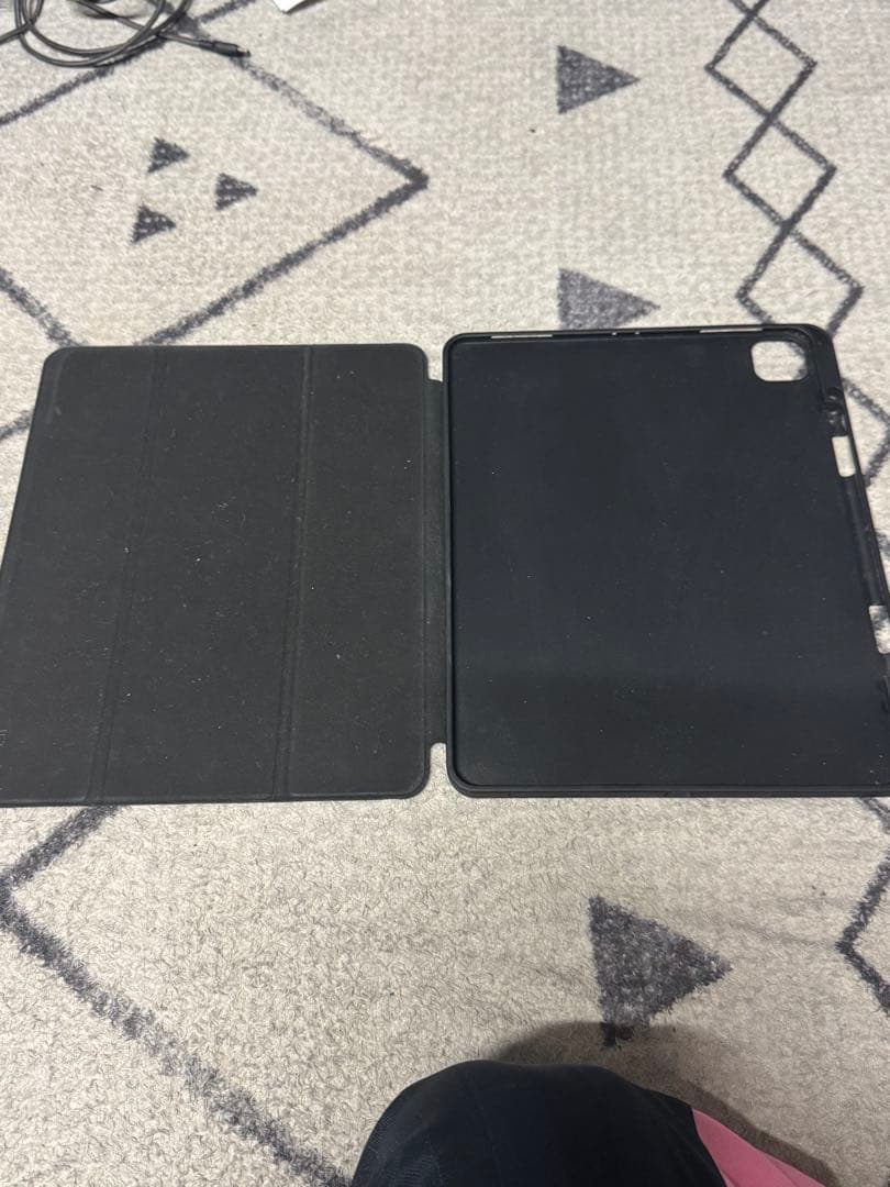 最安値　第3世代　iPad Pro 12.9インチ1TB 画面右上に黄ばみ