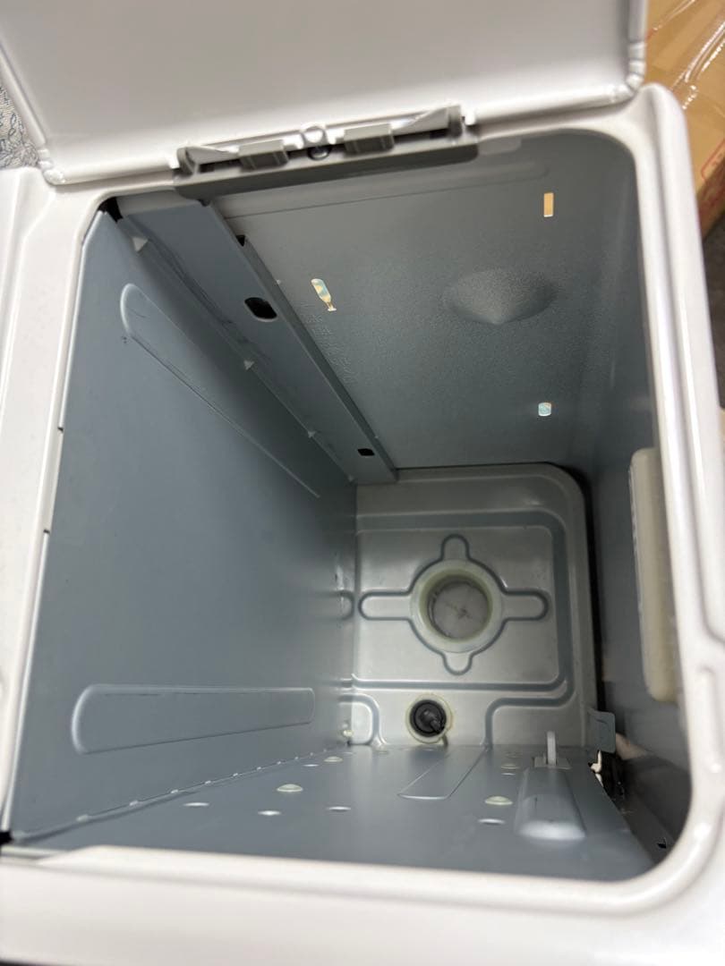 CORONAコロナ　FH-VX4618BY-W 石油ファンヒーター