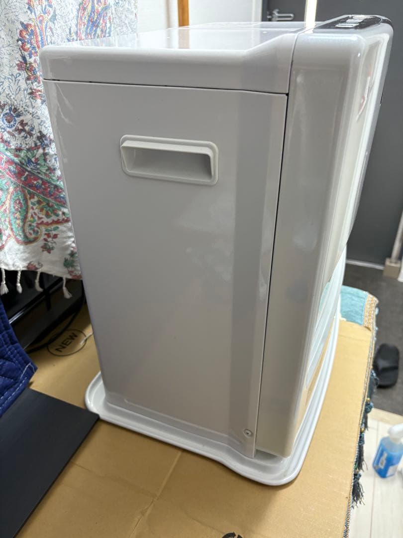 CORONAコロナ　FH-VX4618BY-W 石油ファンヒーター