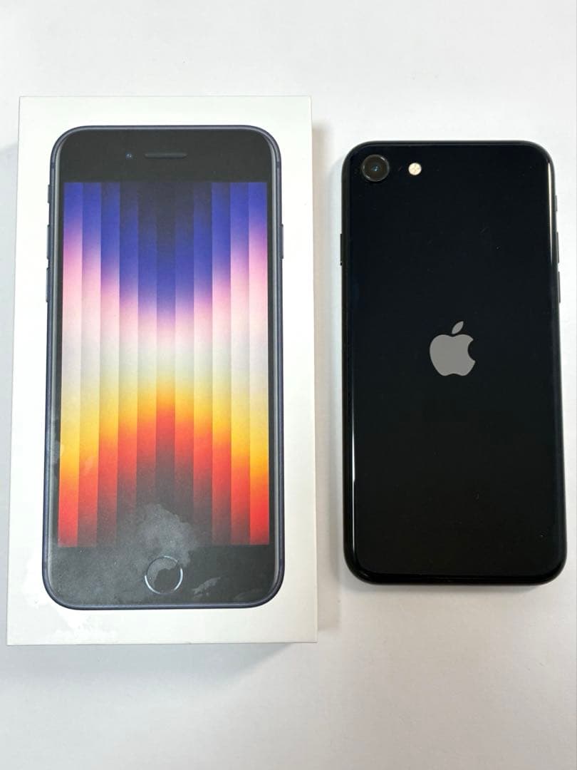 iPhone SE 第3世代 64GB SIMフリー 本体 バッテリー83％