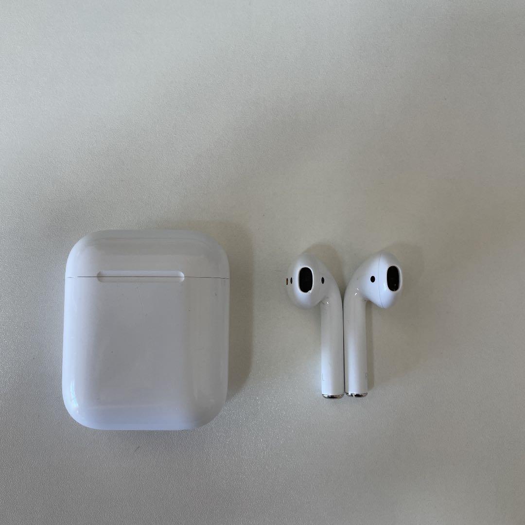 Apple 純正 AirPods 第一世代