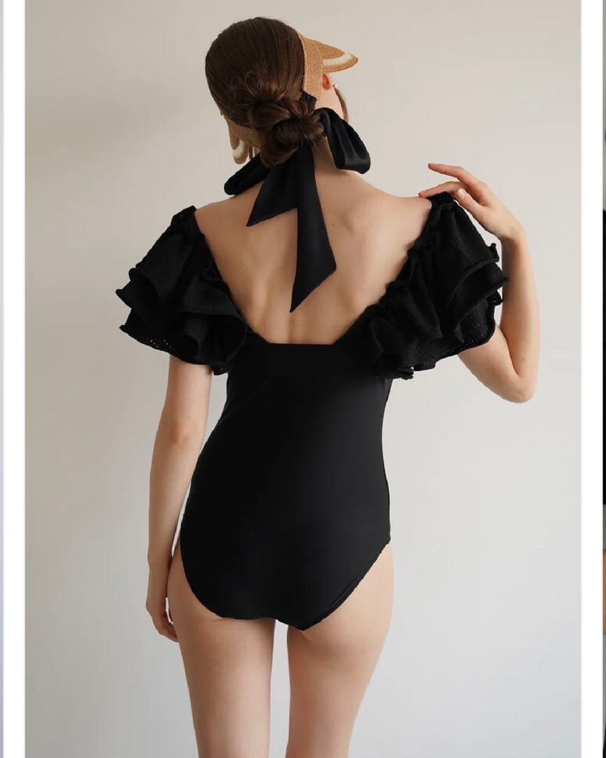 フリルオフショルダー水着 ブラック