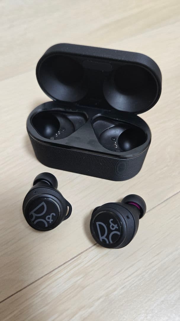 イヤホン Bang & Olufsen beoplay E8-sports