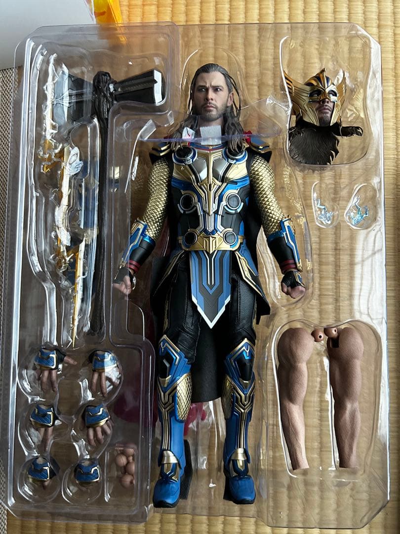 ホットトイズ　ソー(ボーナスアクセサリー付き) 「ソー：ラブ＆サンダー」