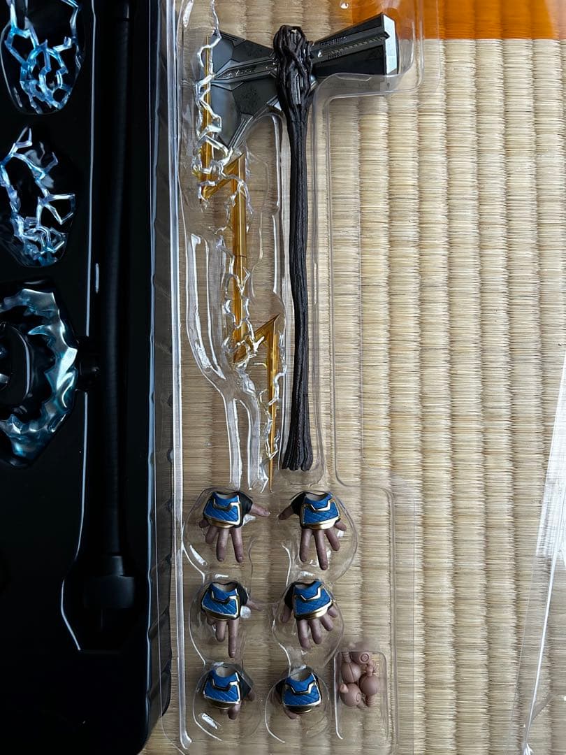 ホットトイズ　ソー(ボーナスアクセサリー付き) 「ソー：ラブ＆サンダー」