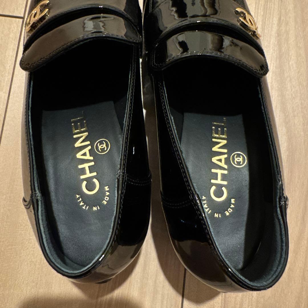 CHANEL シャネル パテントレザー ブラック ローファー サイズ36C 革靴