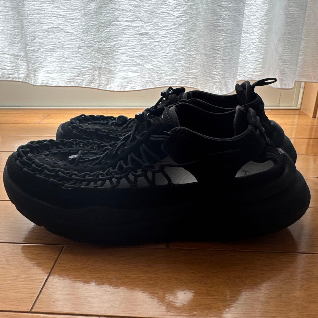 KEEN UNEEK WK サンダル【28.5】