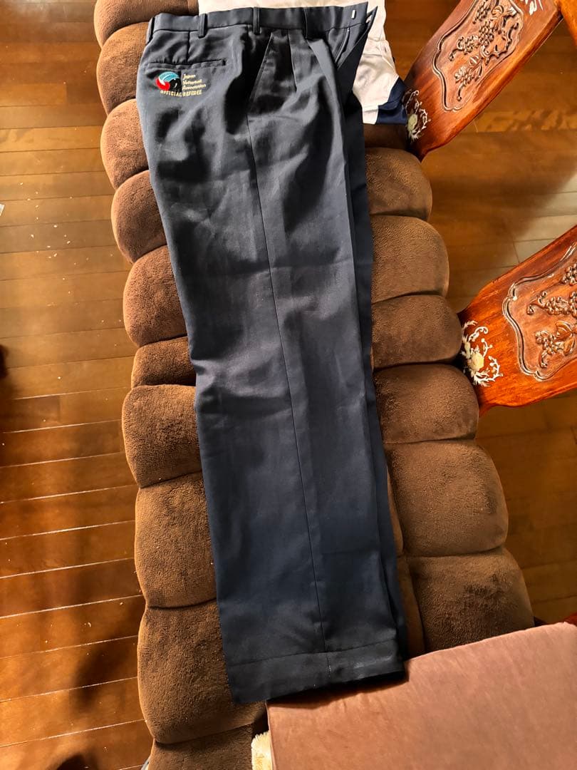 日本バレーボール協会　審判服　半袖　ズボンセット バレーボール