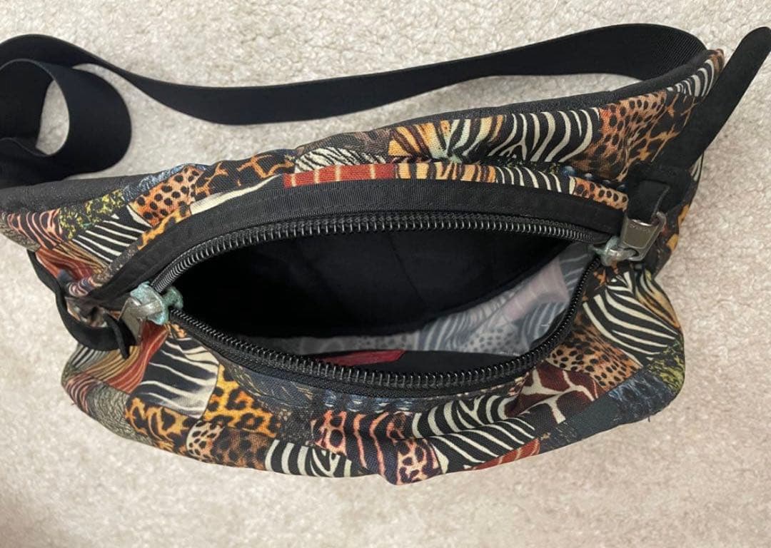 ナイトレイド　クレイジーサバンナ　バッグ