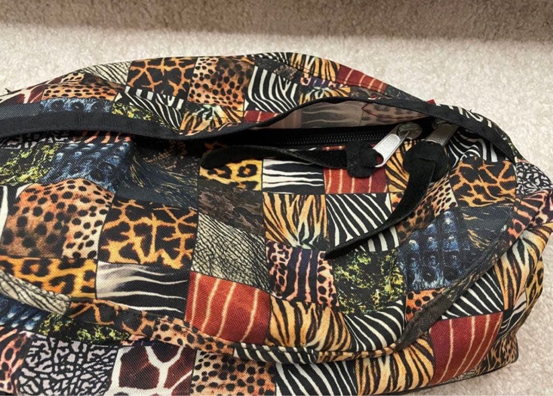 ナイトレイド　クレイジーサバンナ　バッグ