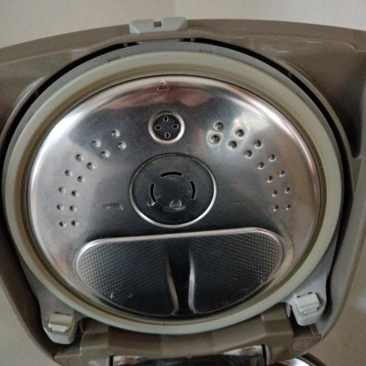 中古美品 Panasonic スチームIH炊飯ジャー