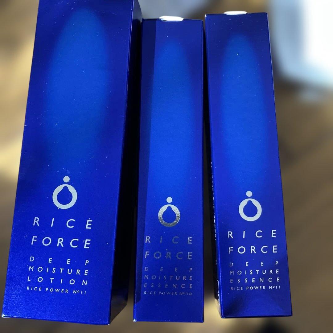 ディープモイスチュアローション化粧水　保湿美容液セット　ライスフォース