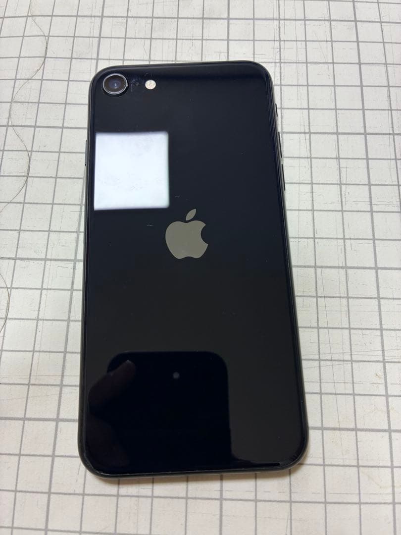 Apple iPhone SE (第3世代) 64GB ミッドナイト