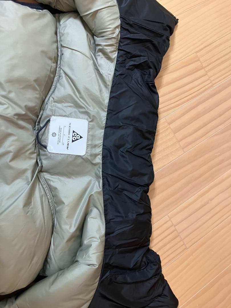 NIKE acg 中綿ベスト