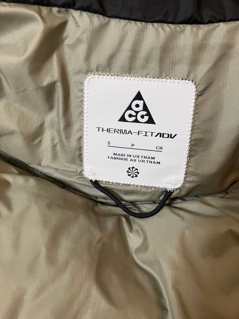 NIKE acg 中綿ベスト