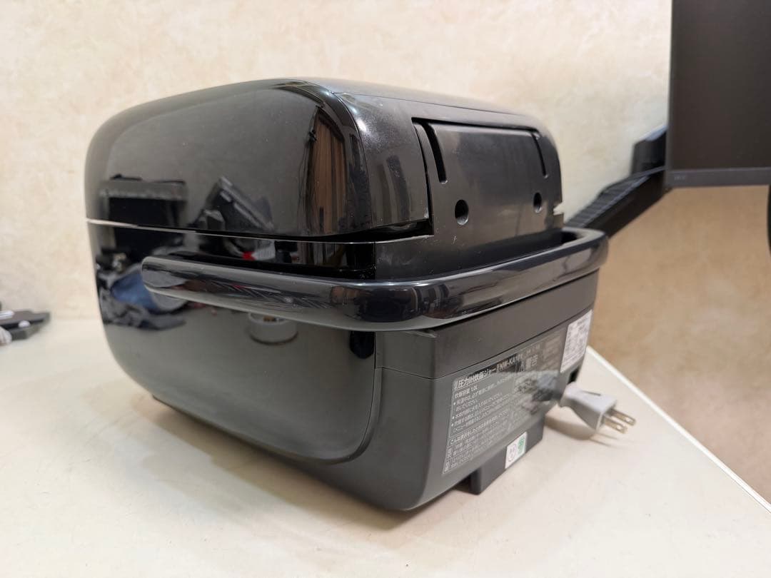 ZOJIRUSHI NW-KA10 2018年製 圧力IH炊飯ジャー 炊飯器