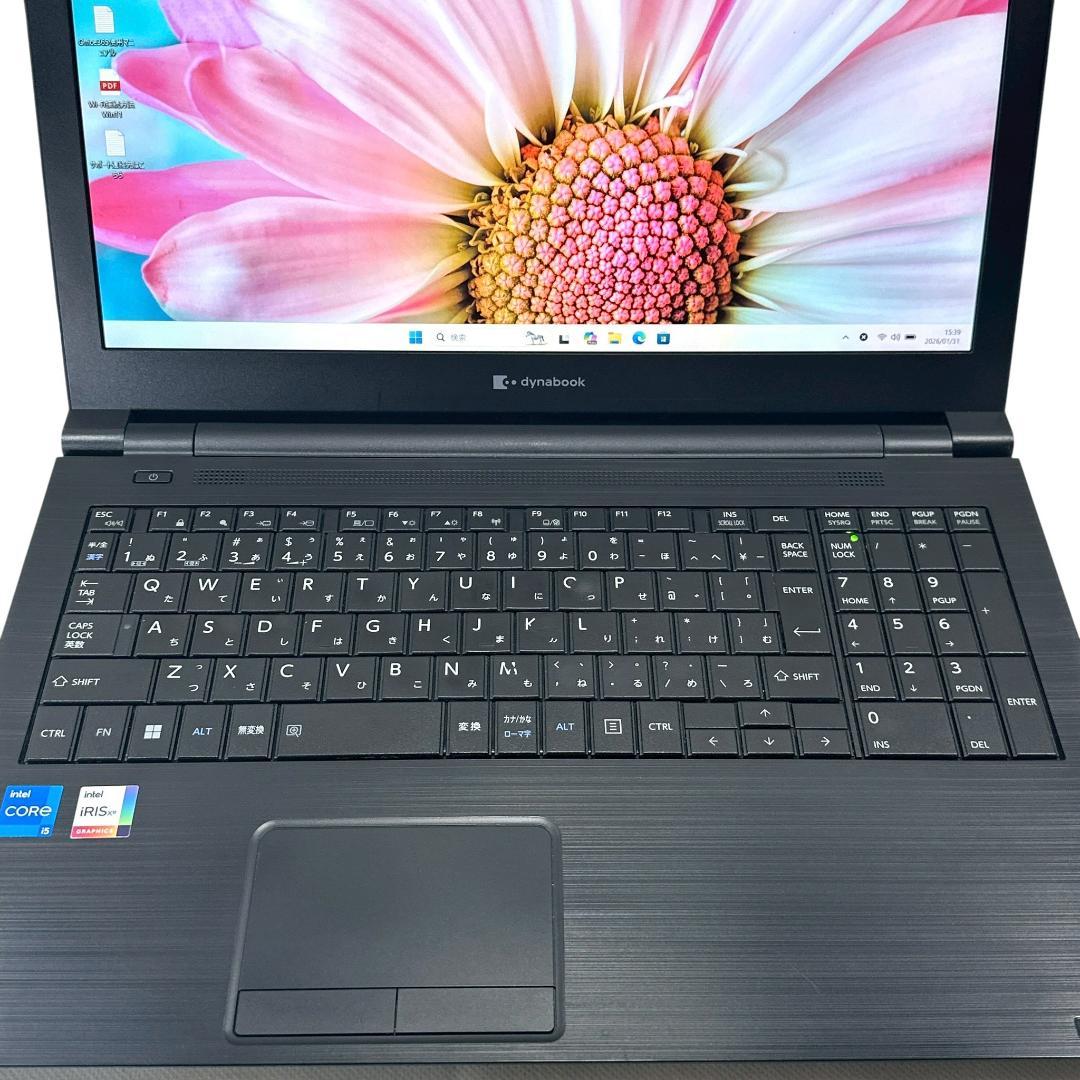 東芝 ２０２２年モデル i5 16GB 15型 ノートパソコン 770
