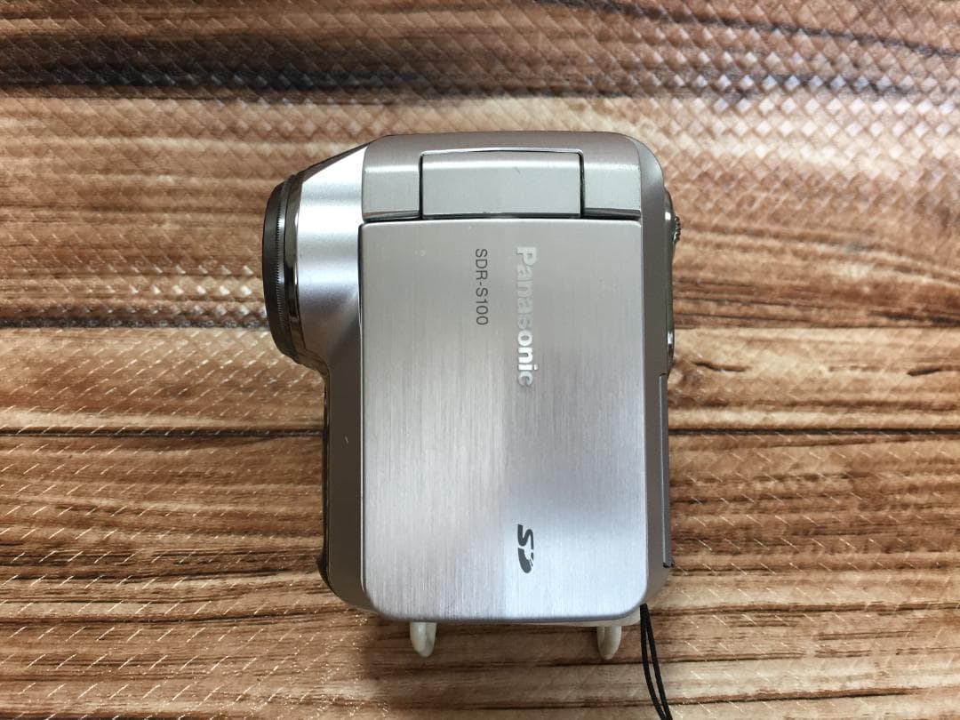 撮影画像あり　良品　Panasonic　SDR-S100　付属品有　動作良好