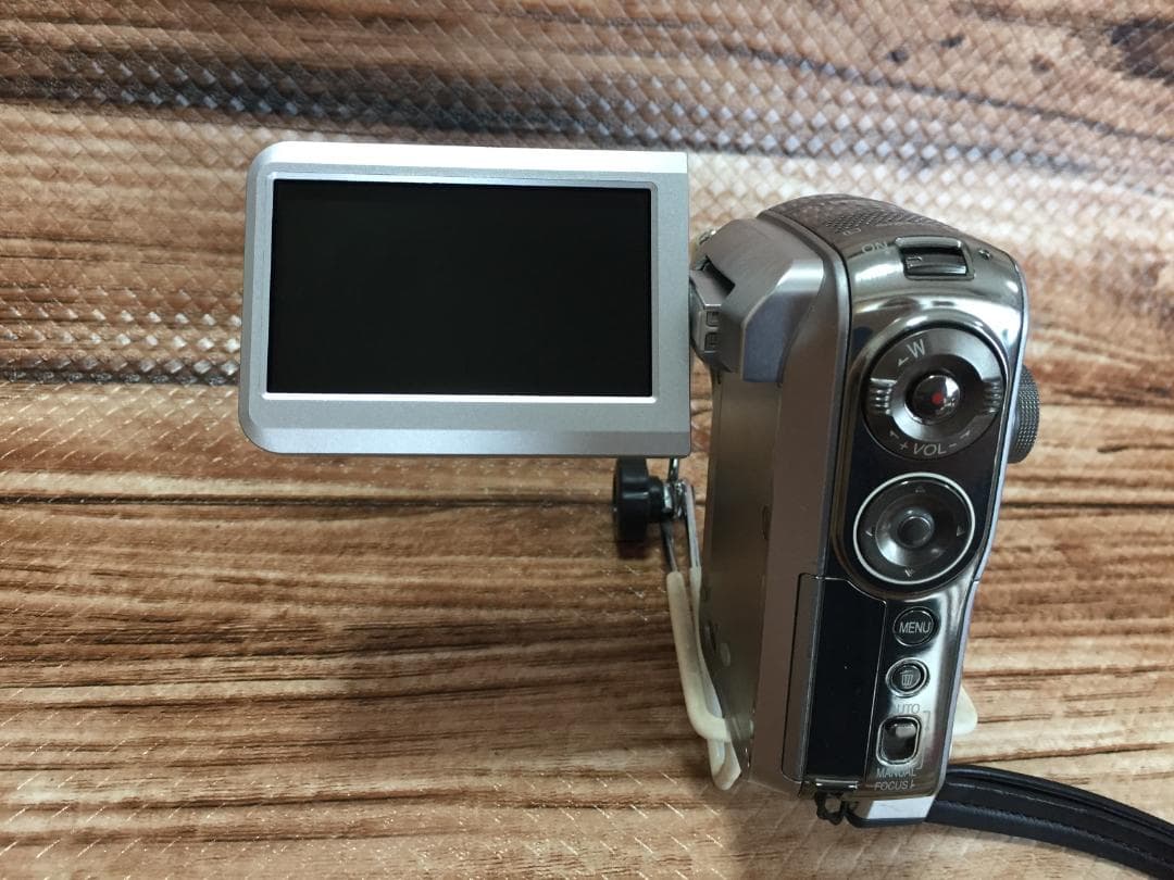 撮影画像あり　良品　Panasonic　SDR-S100　付属品有　動作良好