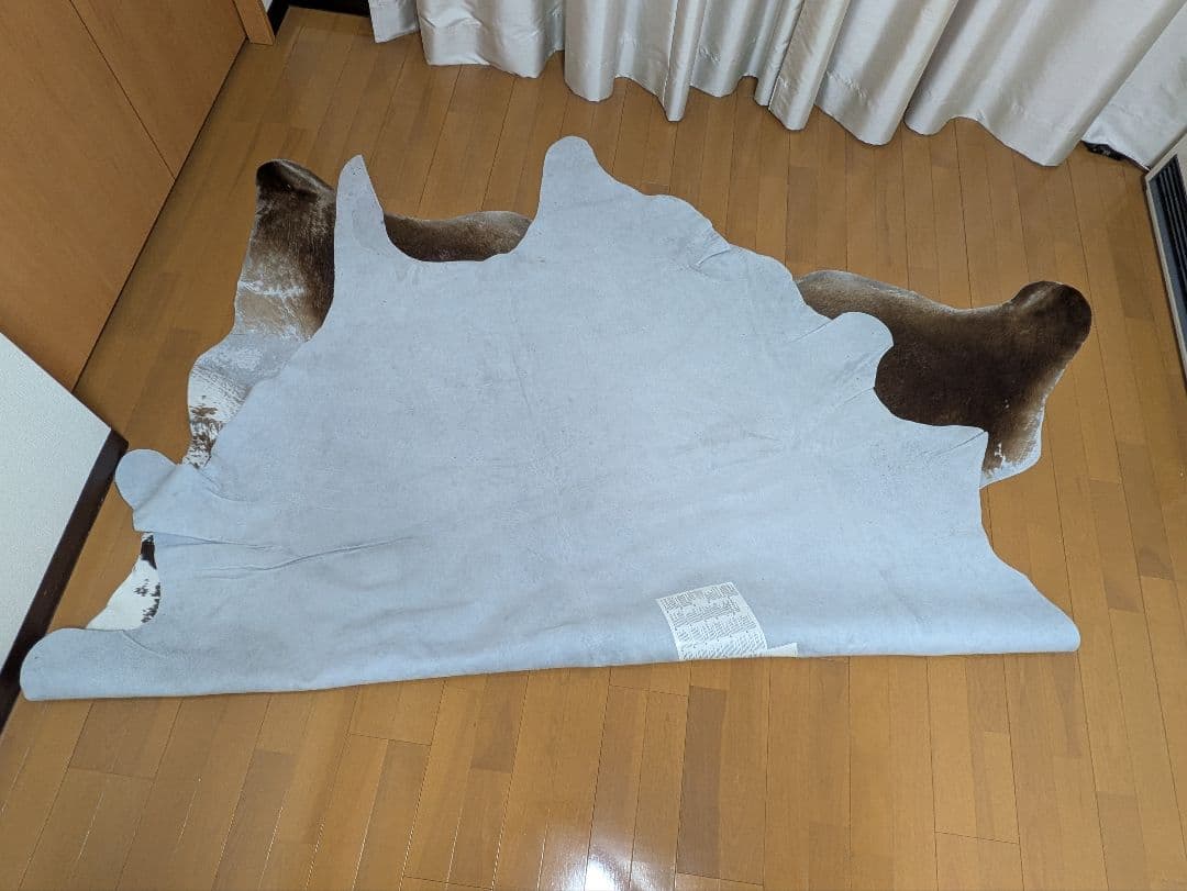 IKEA ラグ　カウハイド　牛毛皮　KOLDBY