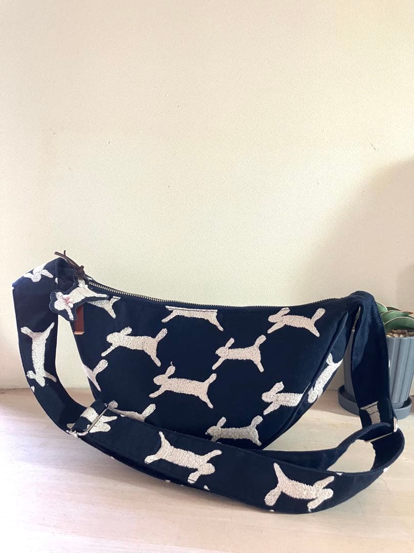 専用になりましたm(_ _)m run run run navyボディバッグ