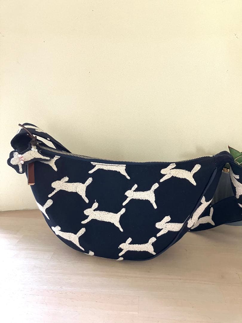 専用になりましたm(_ _)m run run run navyボディバッグ