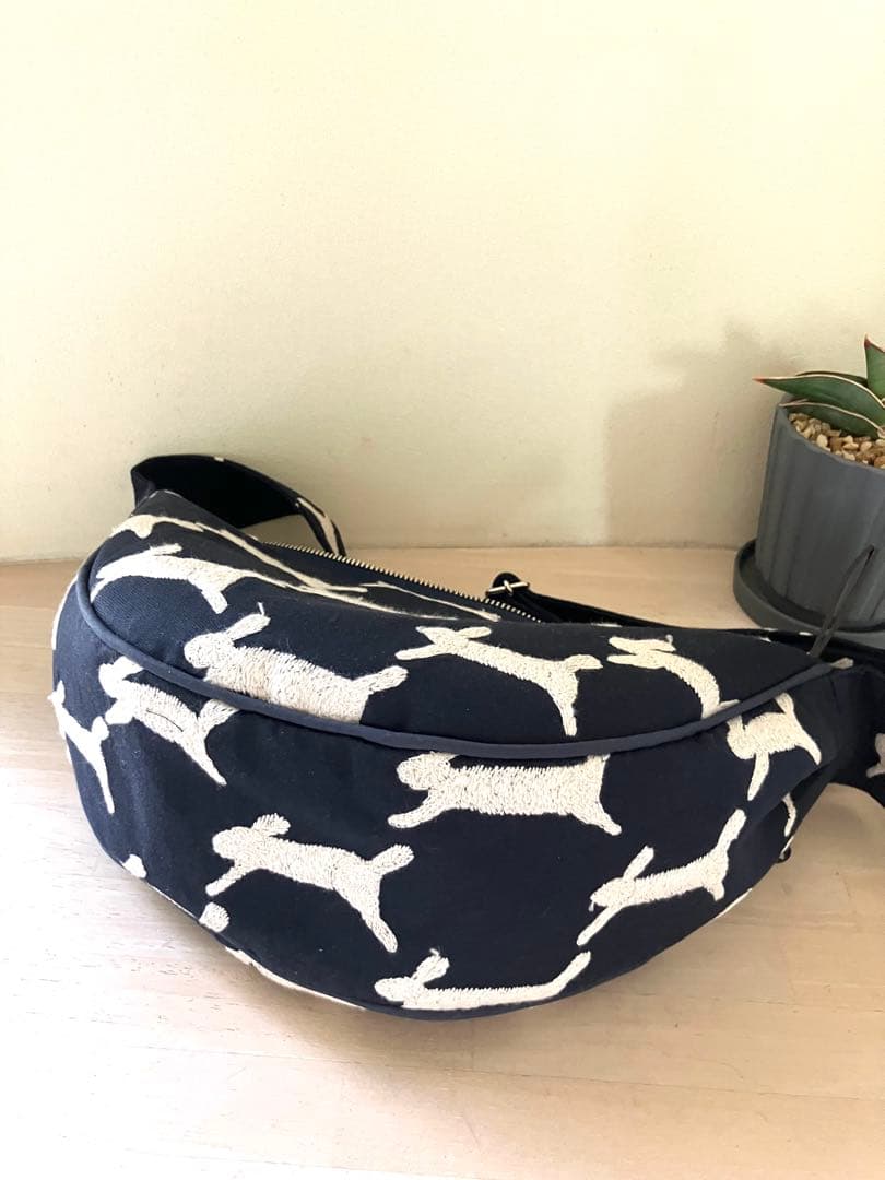 専用になりましたm(_ _)m run run run navyボディバッグ