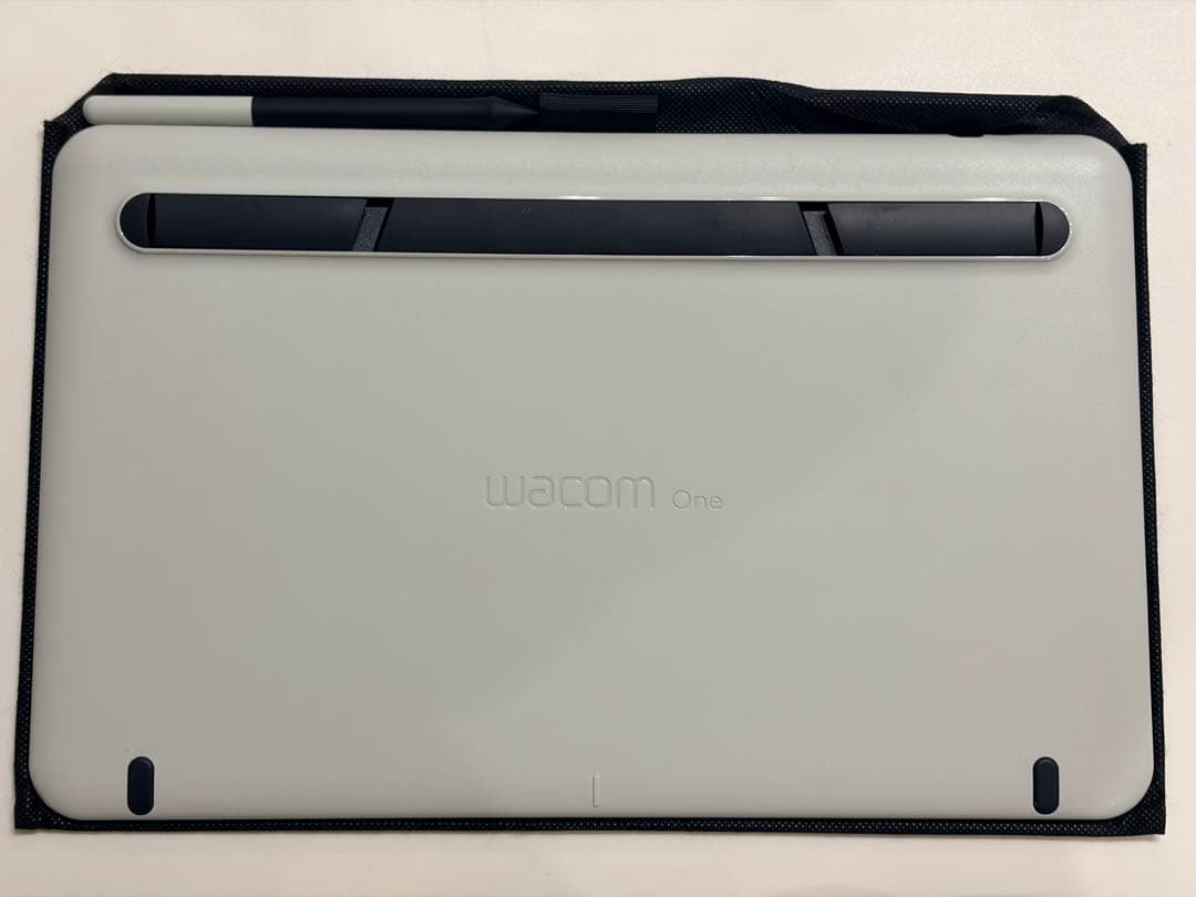 Wacom one 液晶タブレット