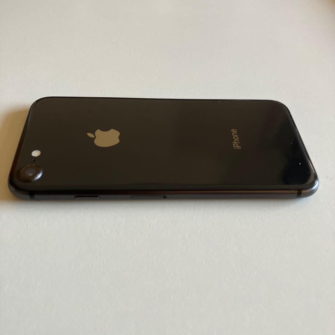 iPhone 7 本体 ひび割れあり　※ジャンク品　部品取り用