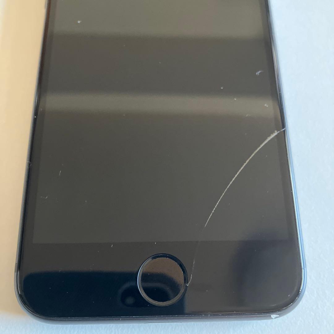 iPhone 7 本体 ひび割れあり　※ジャンク品　部品取り用