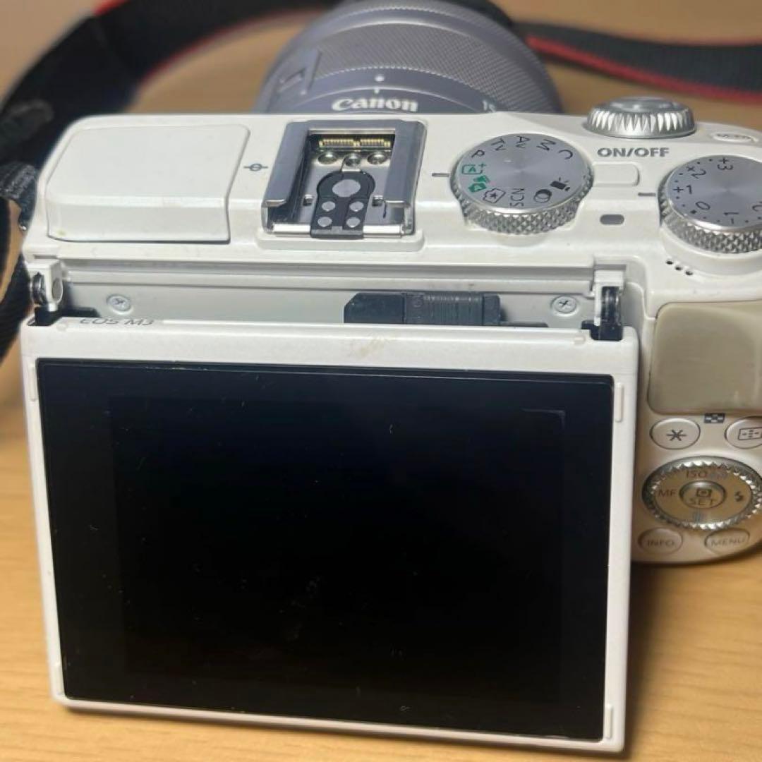 キヤノン Canon EOS M3 ミラーレス一眼カメラ
