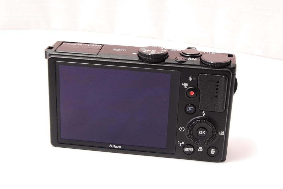 〓バッテリー3個〓ニコン Nikon COOLPIX P340 コンデジカメラ