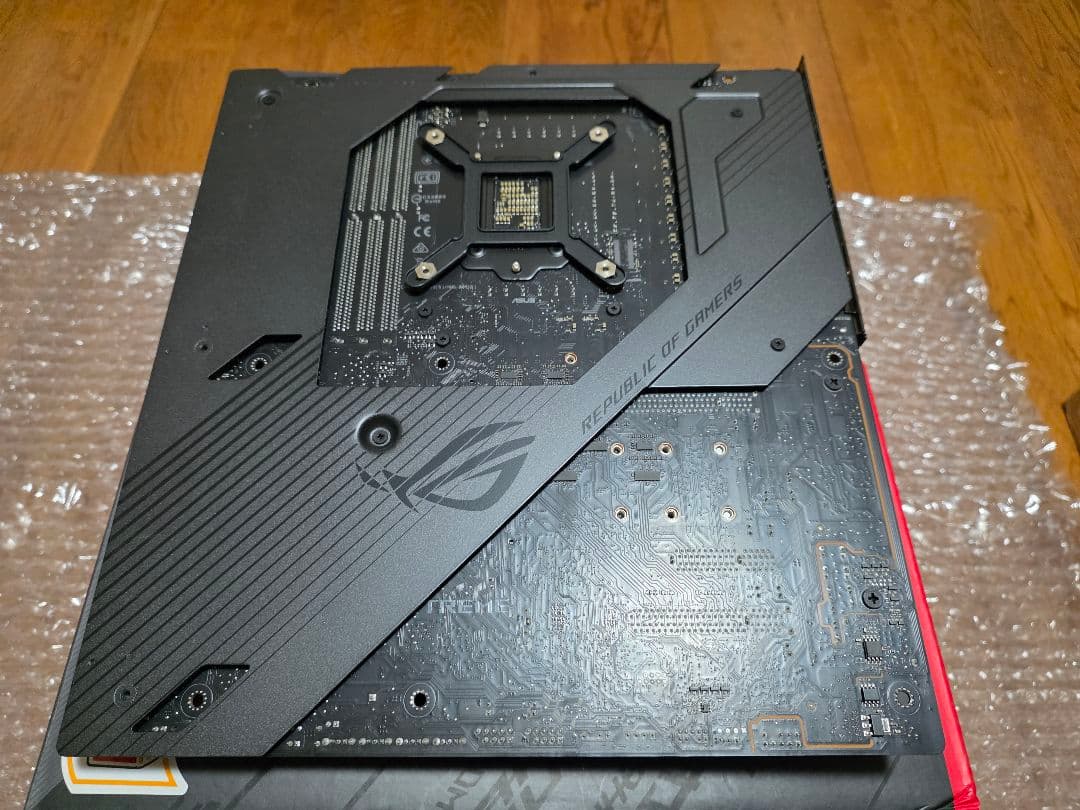 マザーボード ASUS ROG MAXIMUS XIII EXTREME Z590