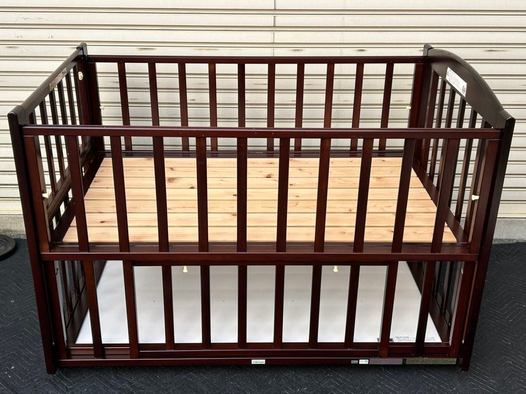 ヤマサキ　ベビーベッド　スリーオープン　三方向開閉