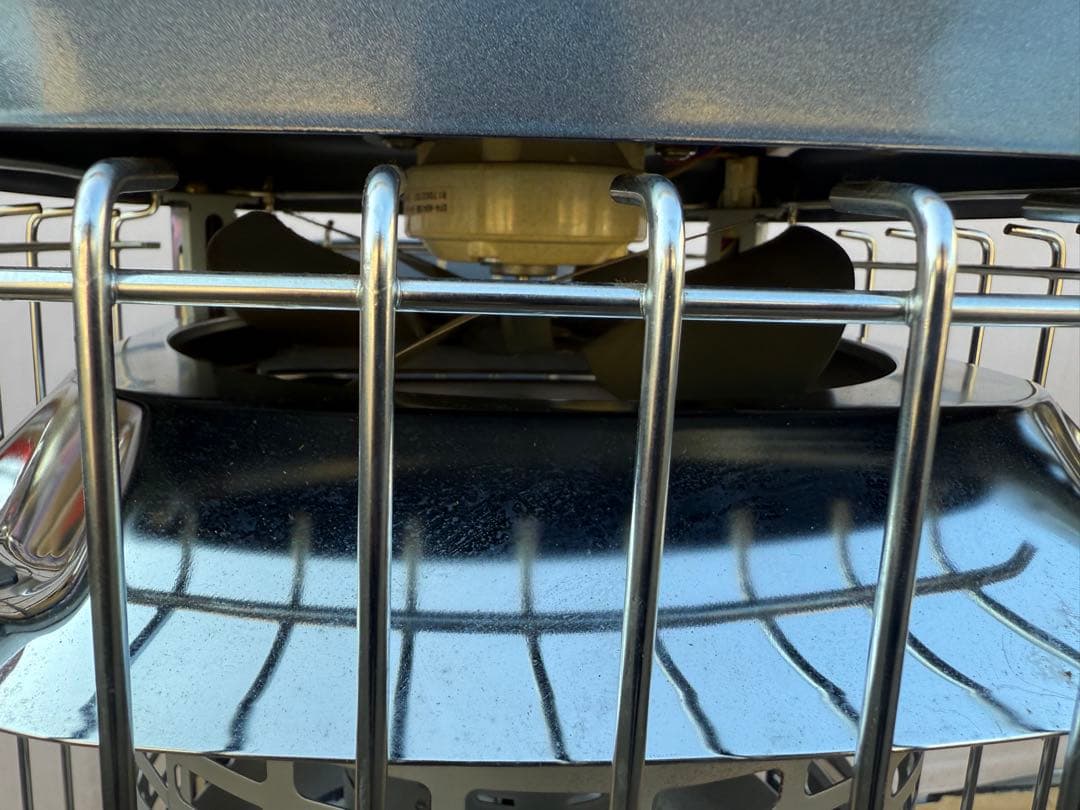 ☆送料込☆2017年式CORONA GH-C12F 石油ファンヒーター