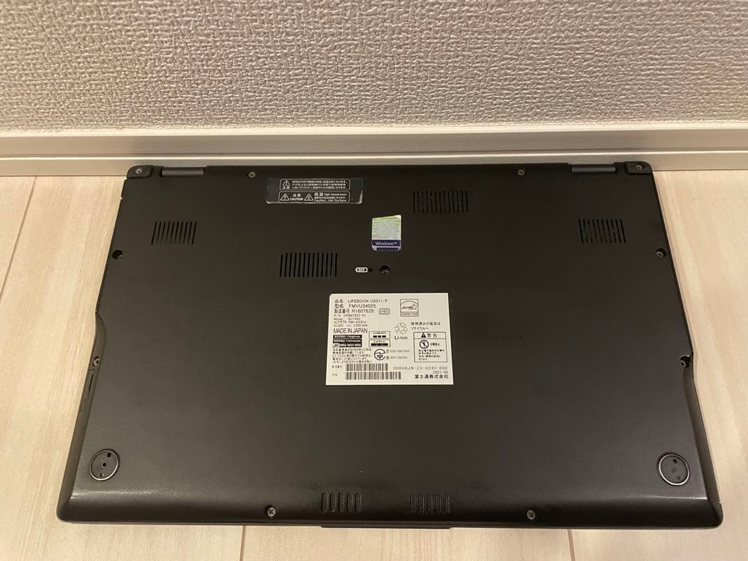 富士通 U9311/F i5-1145G7 256GB Office