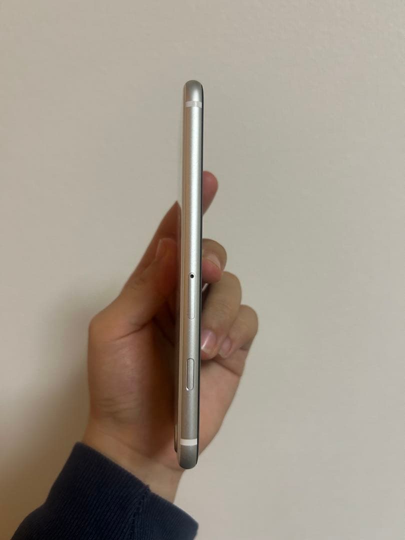 iPhoneSE 第2世代　128GB バッテリー89% ジャンク