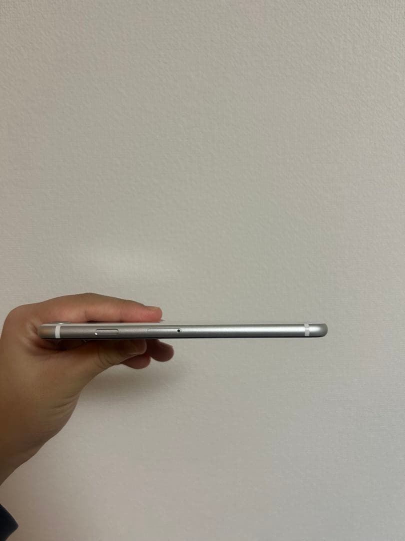 iPhoneSE 第2世代　128GB バッテリー89% ジャンク