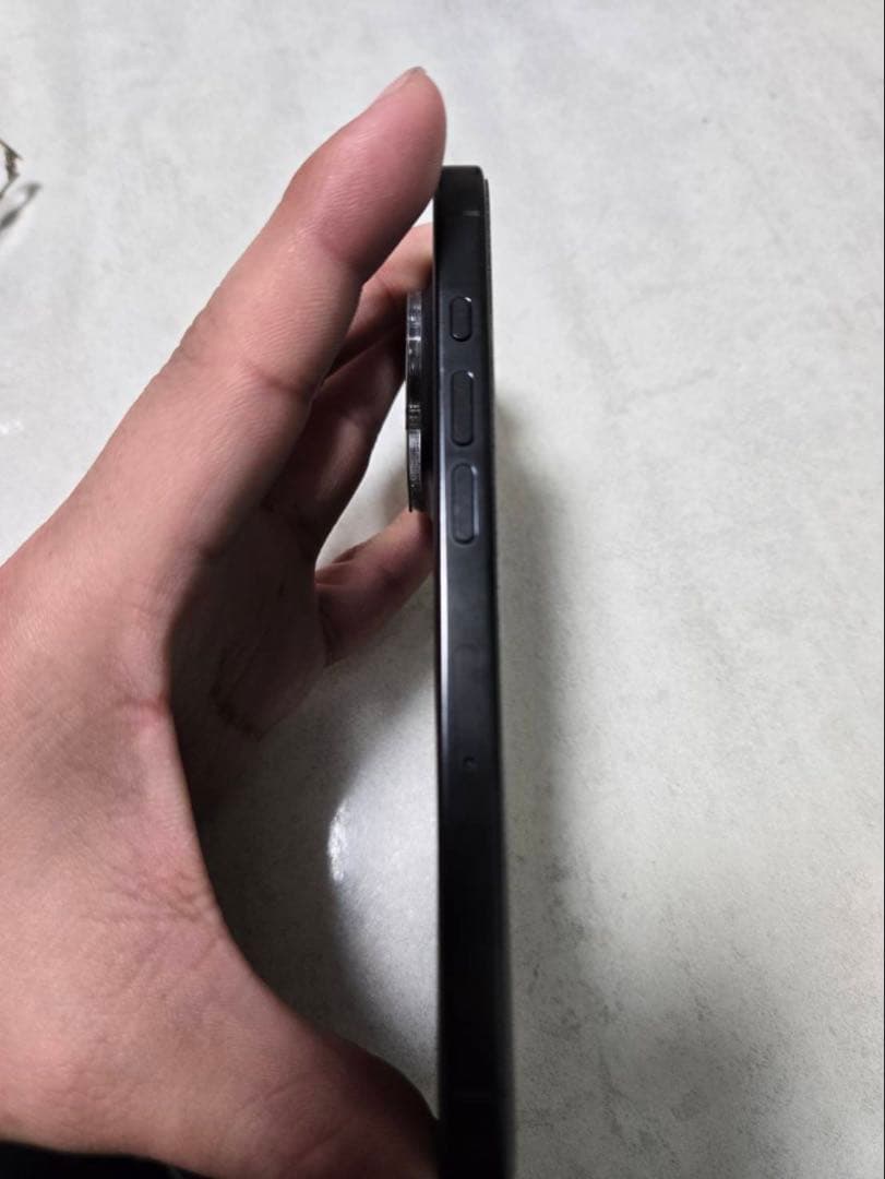 Apple iPhone 16Pro スペースグレー 本体