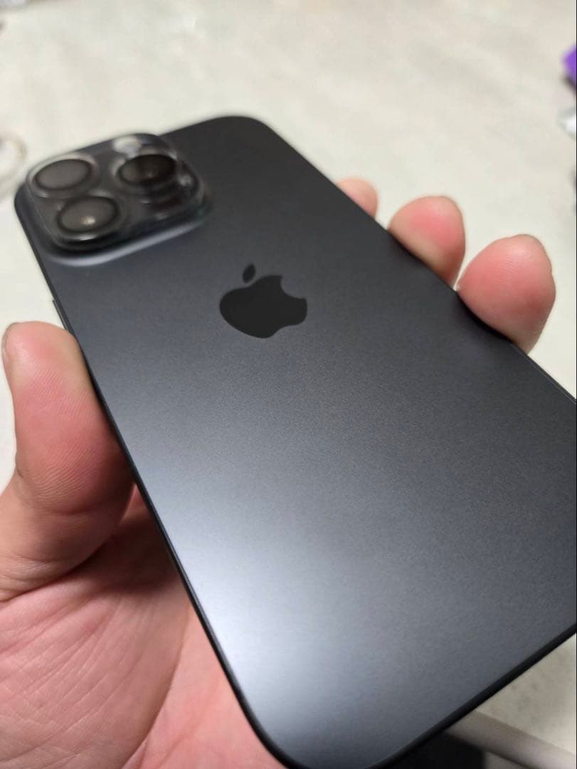 Apple iPhone 16Pro スペースグレー 本体