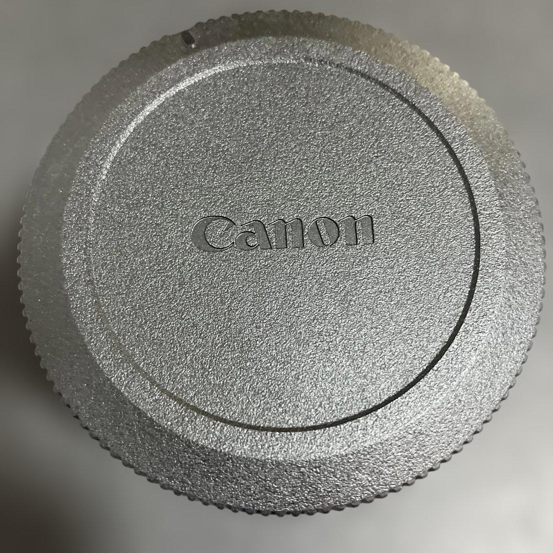 極上品Canon標準レンズRF-S18-45mm F4.5-6.3 IS STM