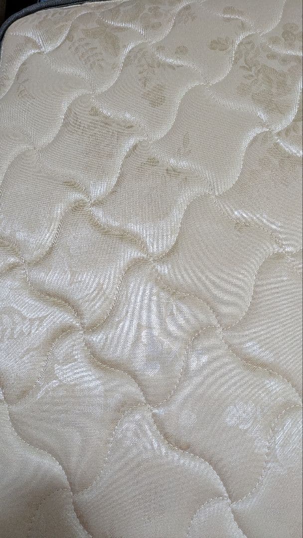 【引取のみ】キングサイズ マットレス (大阪)