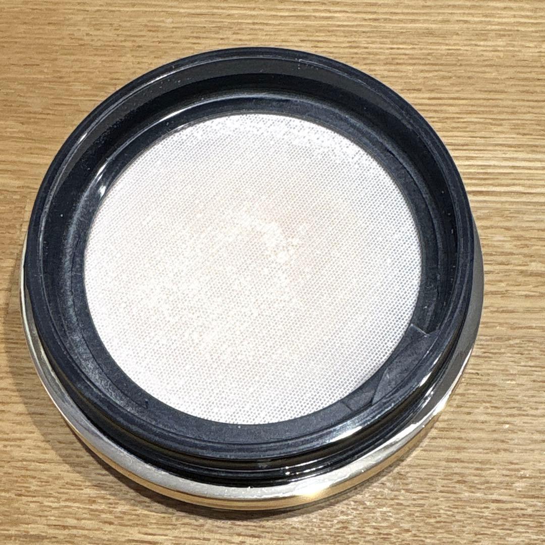 クレドポーボーテ プードルトランスパラントn 1ライト　資生堂　フェイスパウダー