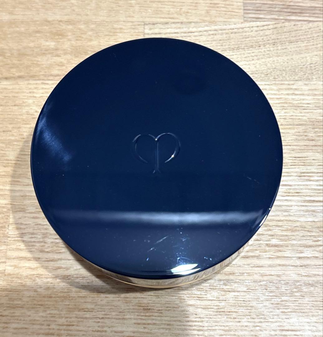 クレドポーボーテ プードルトランスパラントn 1ライト　資生堂　フェイスパウダー