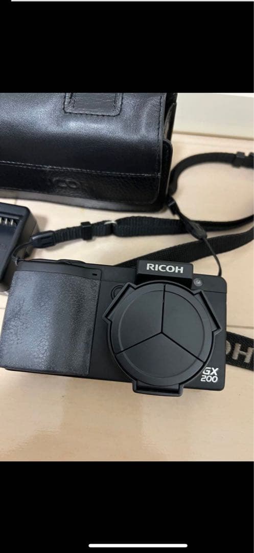 デジタルカメラ RICOH GX200