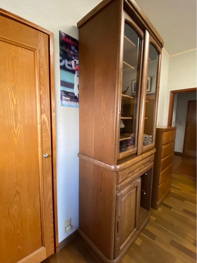 木製ディスプレイキャビネット ガラス扉付き　※ブランテリア