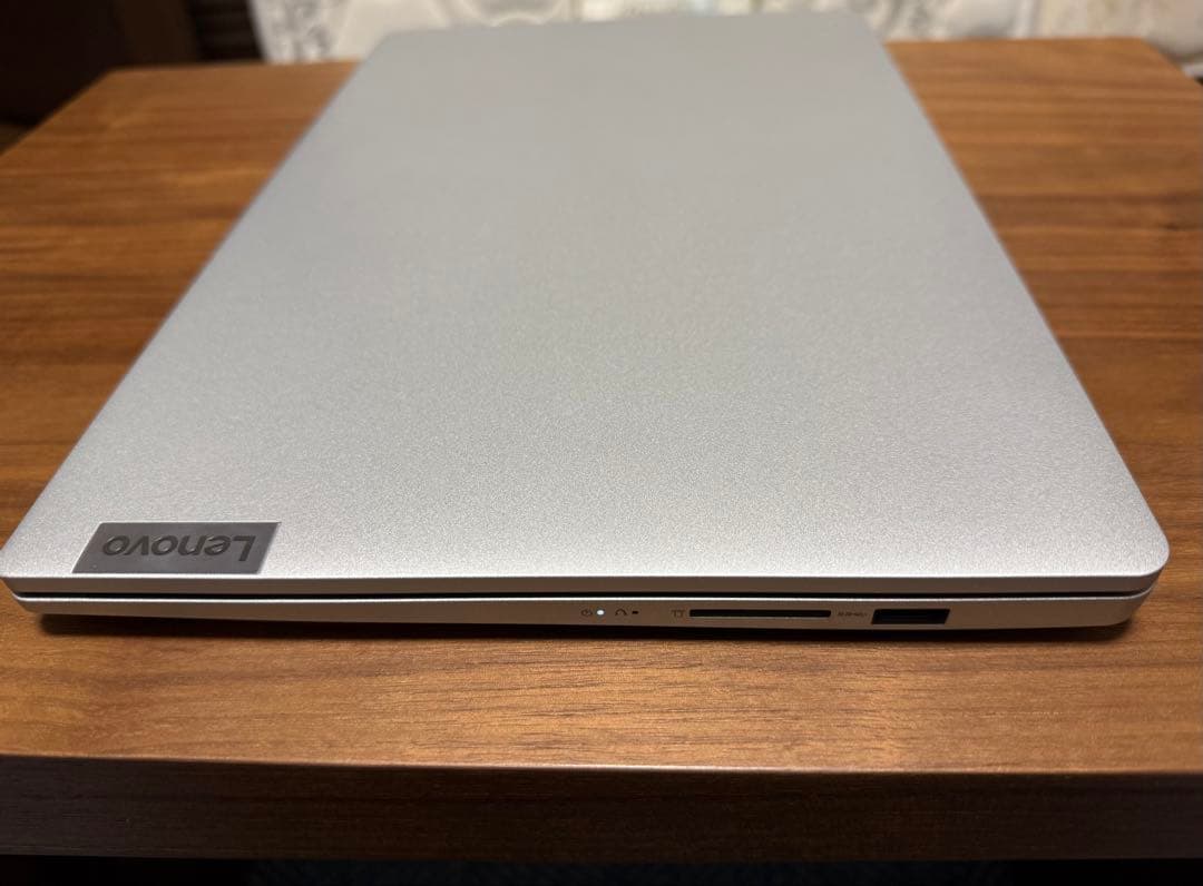 Windowsノート本体 Lenovo Ideapad Slim 5 Light Gen8